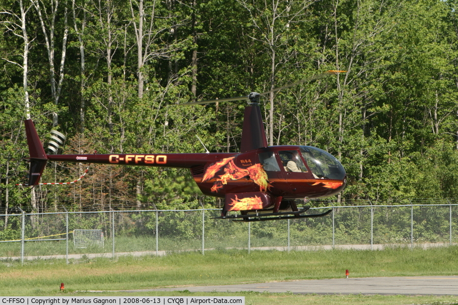 C-FFSO, 2007 Robinson R44 II C/N 11971, During hover