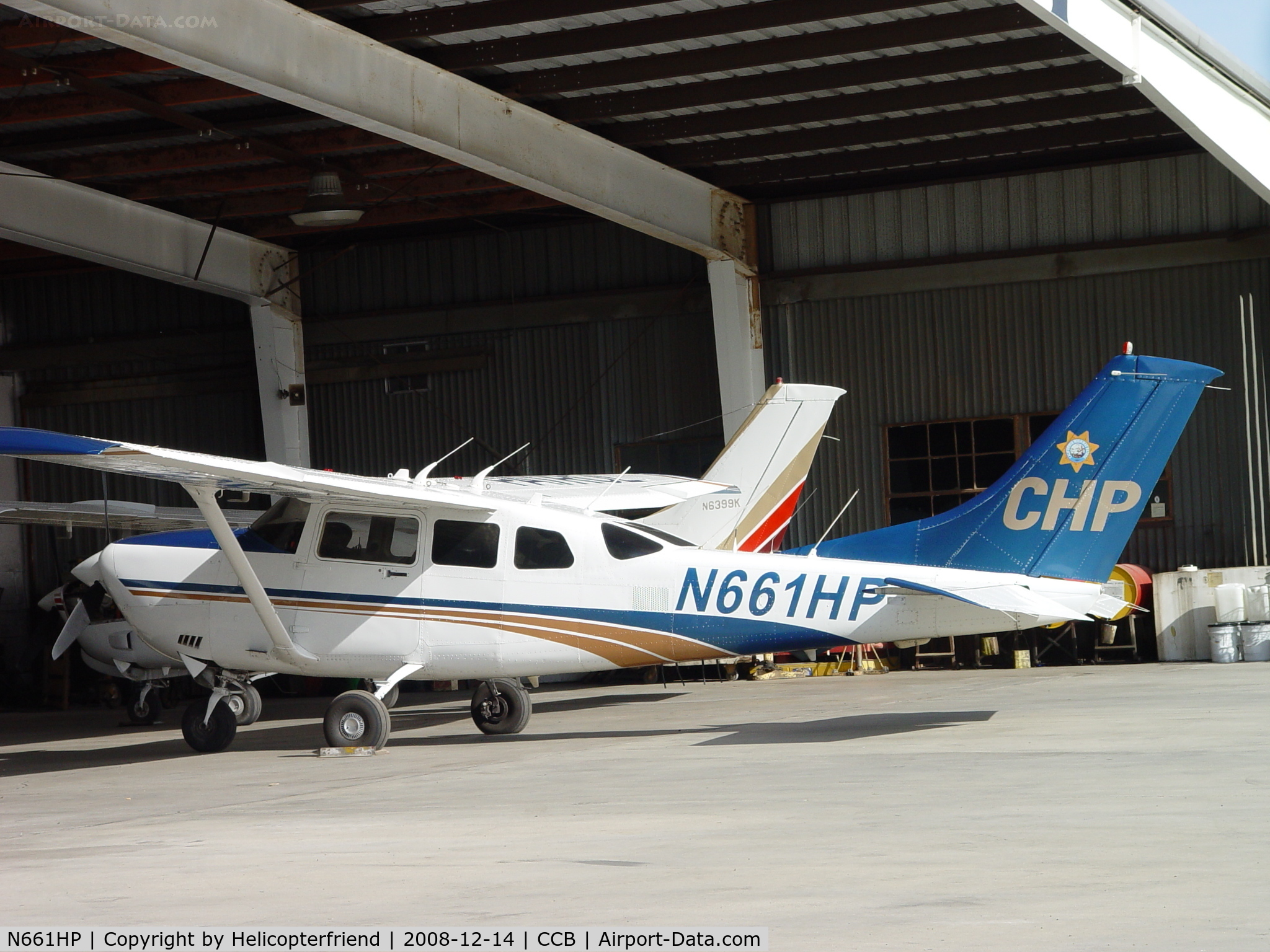 N661HP, 2000 Cessna T206H Turbo Stationair C/N T20608208, Waiting at Cable to be looked at