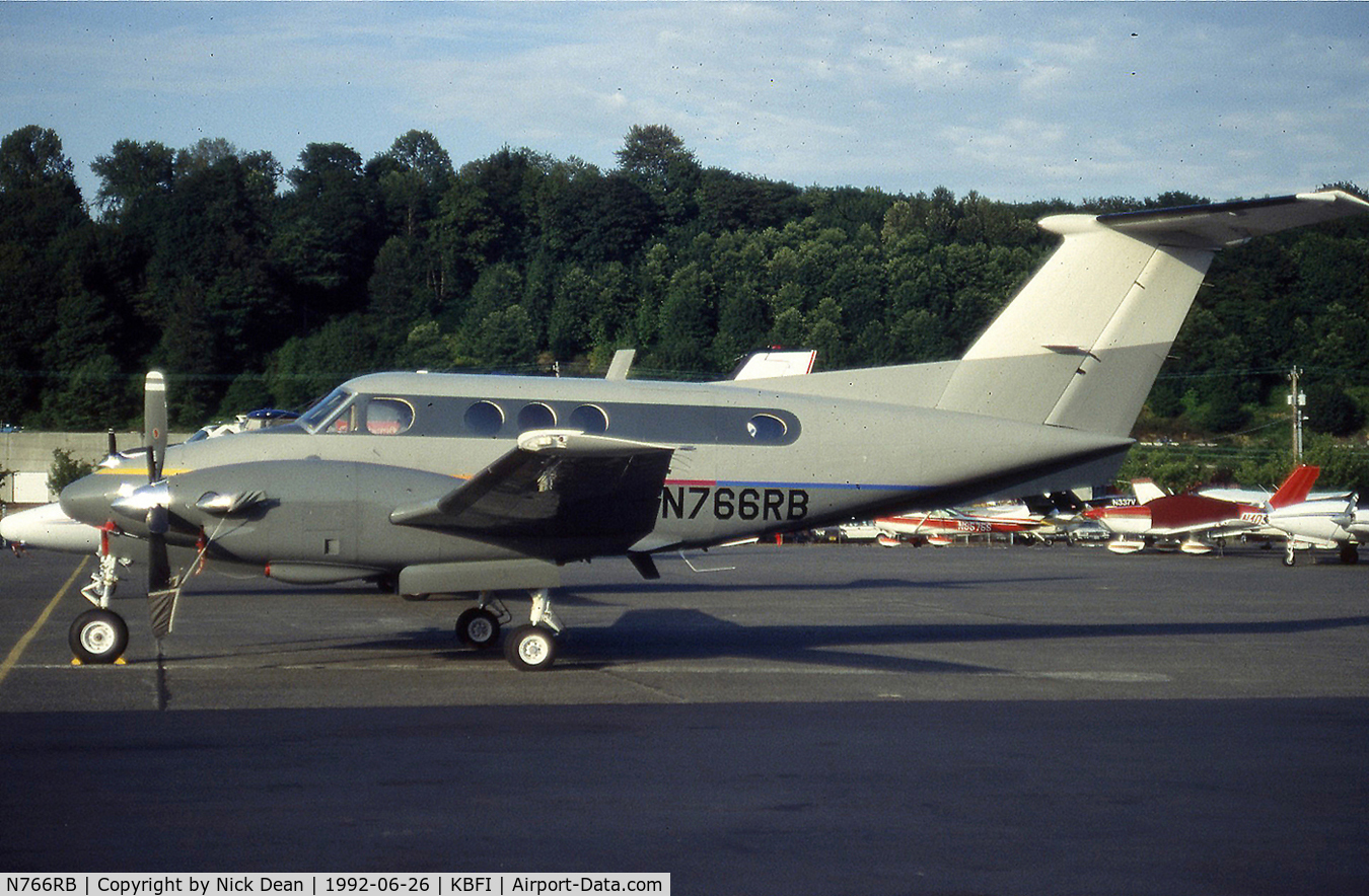 N766RB, 1982 Beech F90 King Air King Air C/N LA-176, KBFI (Currently registered N517AB)