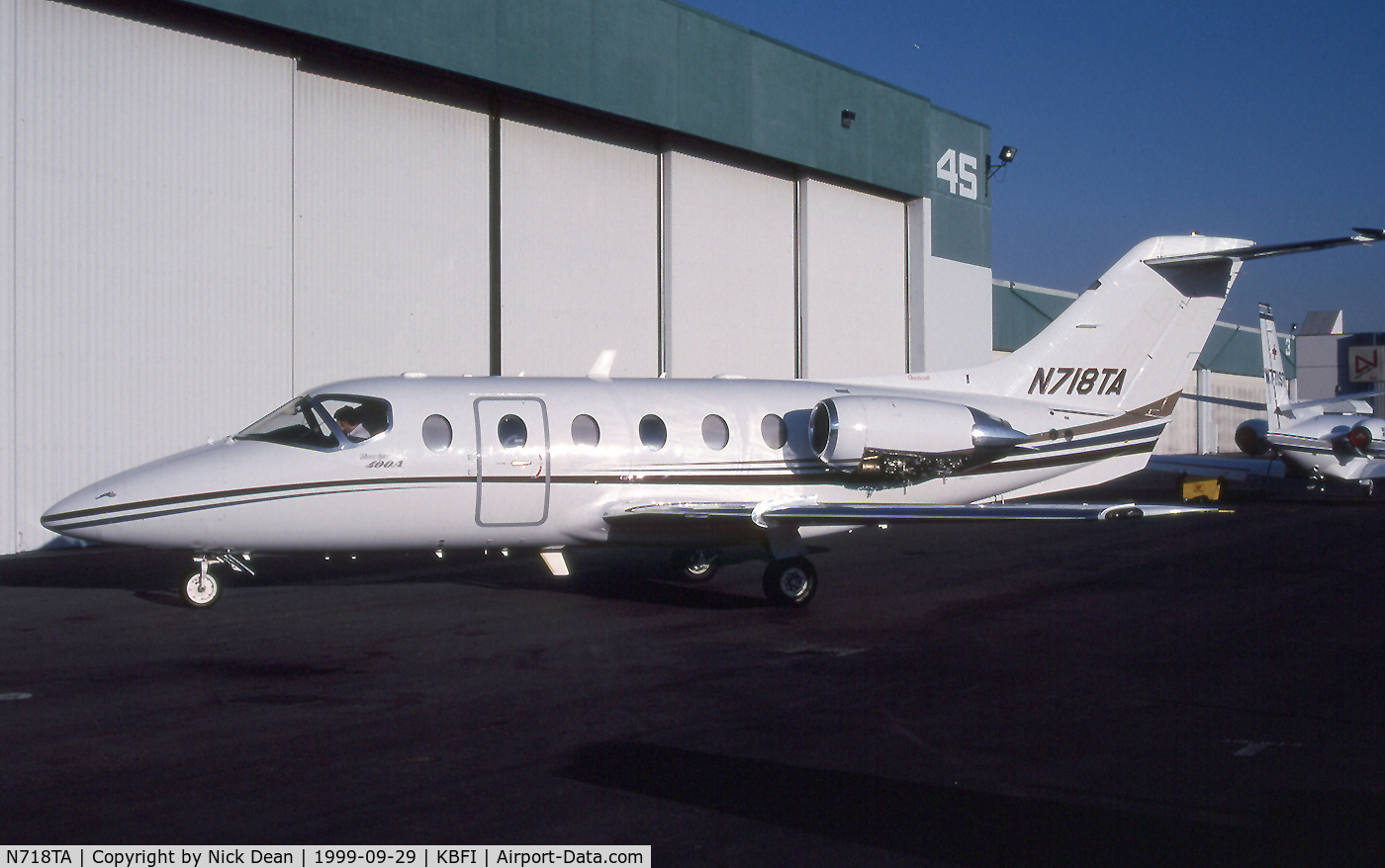 N718TA, 1998 Raytheon Aircraft Company 400A C/N RK-195, KBFI