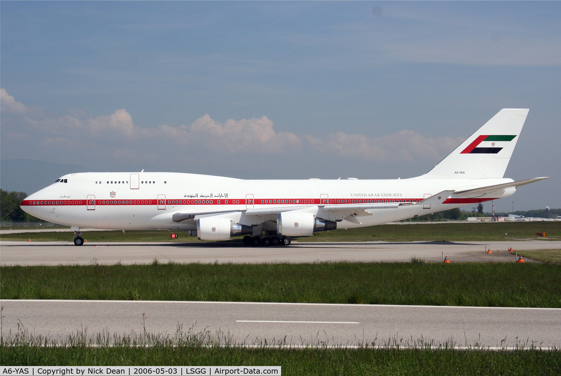 A6-YAS, 1998 Boeing 747-4F6 C/N 28961, LSGG