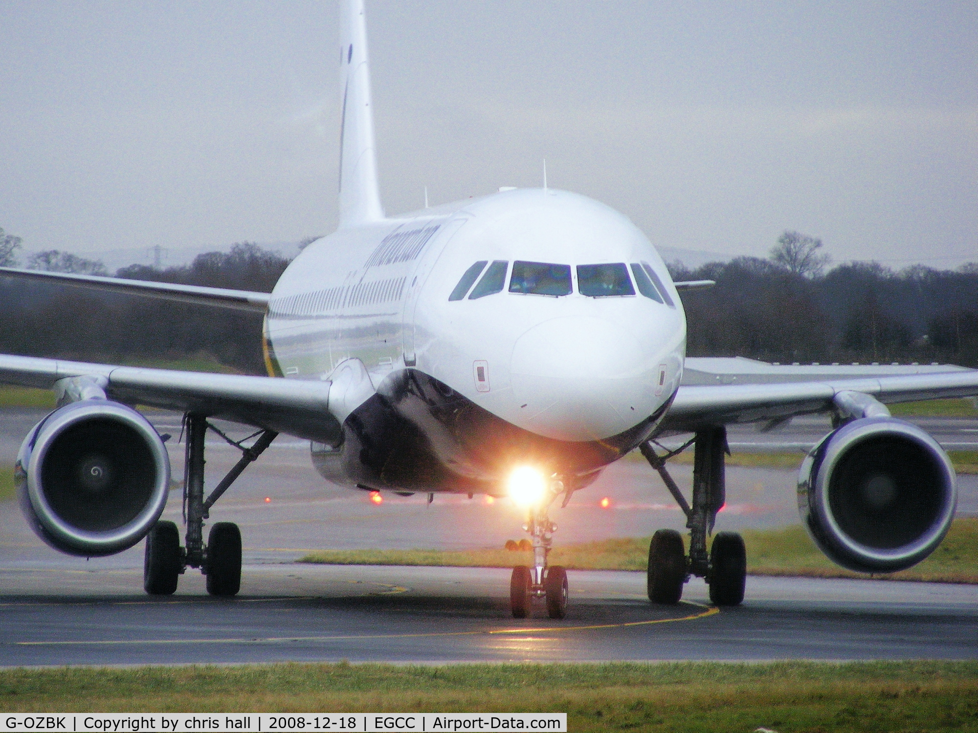 G-OZBK, 2000 Airbus A320-214 C/N 1370, Monarch