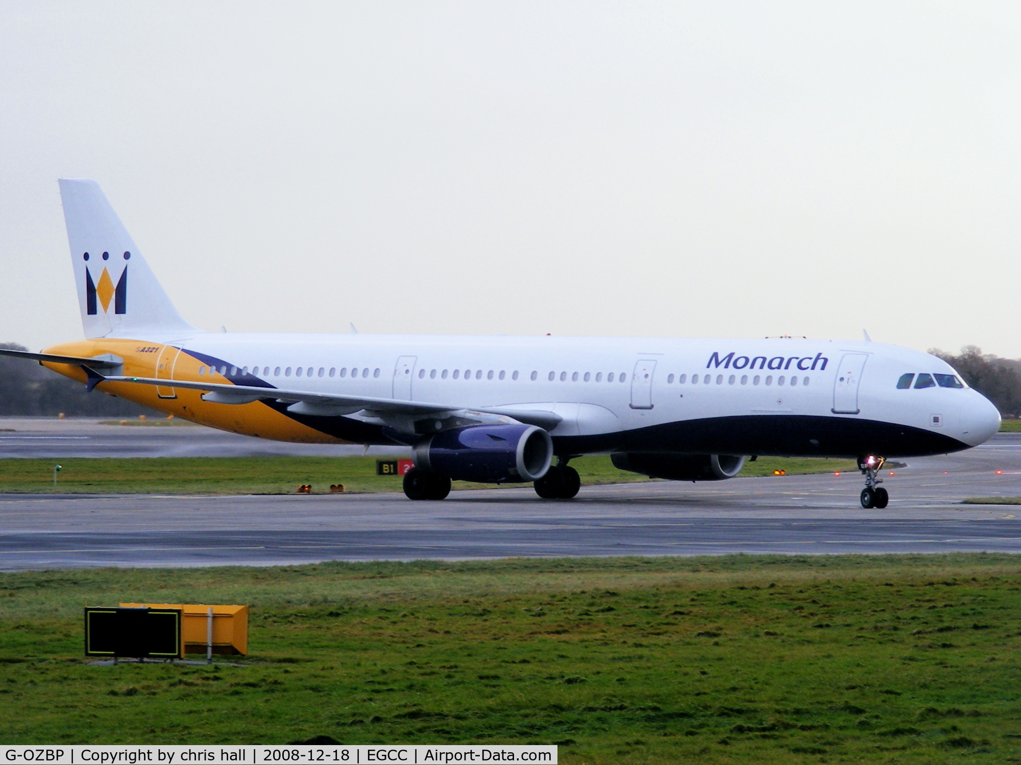 G-OZBP, 2001 Airbus A321-231 C/N 1433, Monarch