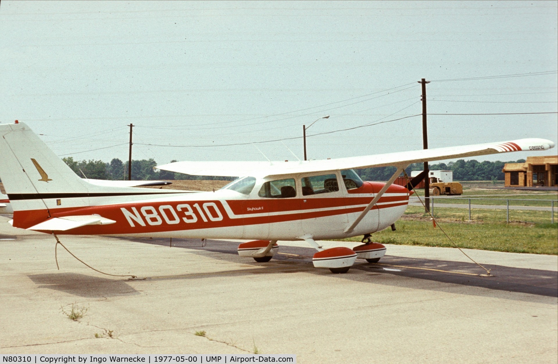 N80310, 1975 Cessna 172M C/N 17266512, Cessna 172M Skyhawk II at Indianapolis Metropolitan Airport