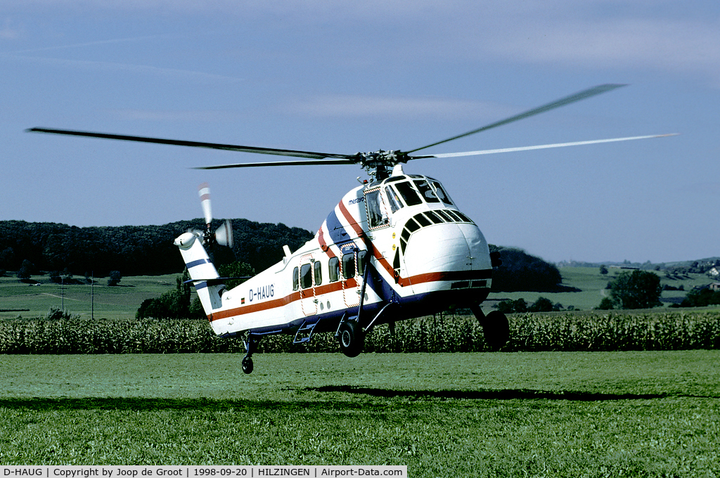 D-HAUG, Sikorsky S-58C C/N 58-0836, Incidently we came across this air show. And nice it was...