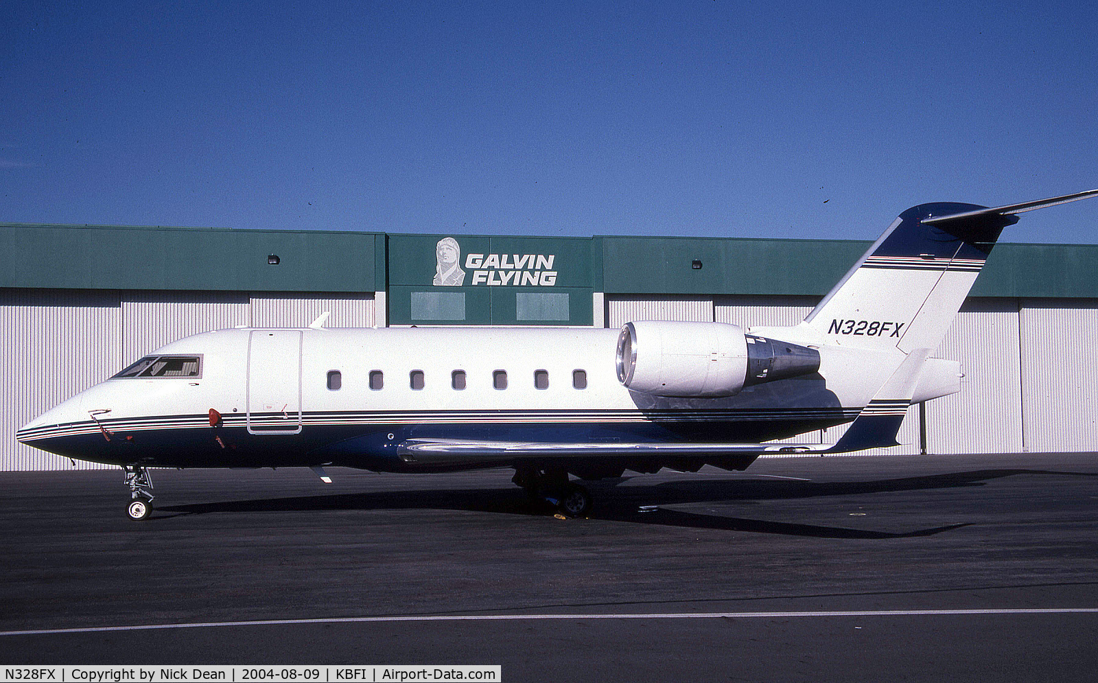 N328FX, 2000 Bombardier Challenger 604 (CL-600-2B16) C/N 5474, KBFI