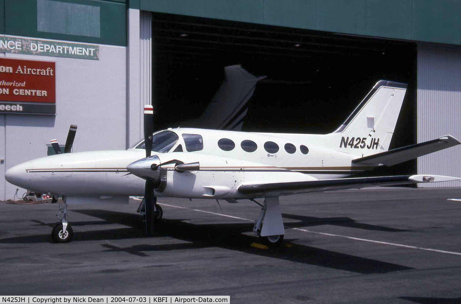 N425JH, 1981 Cessna 425 C/N 425-0124, KBFI