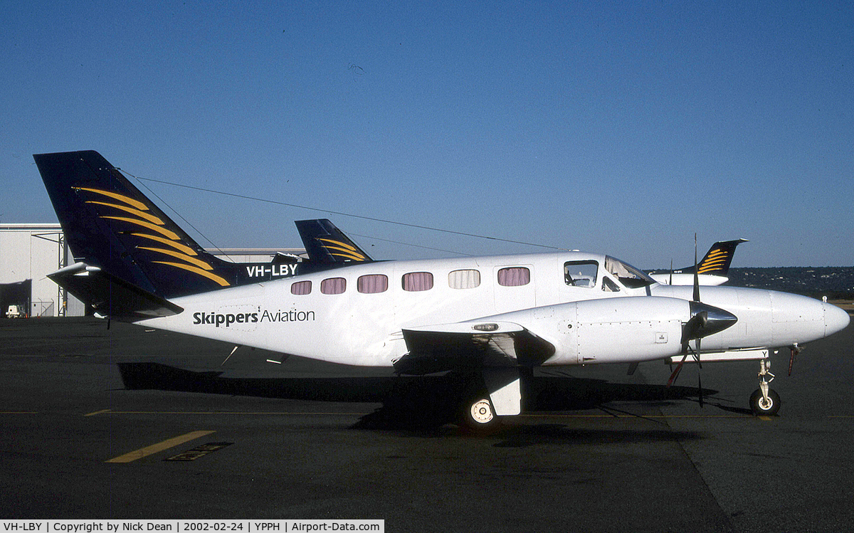 VH-LBY, Cessna 441 Conquest II C/N 441-0023, YPPH