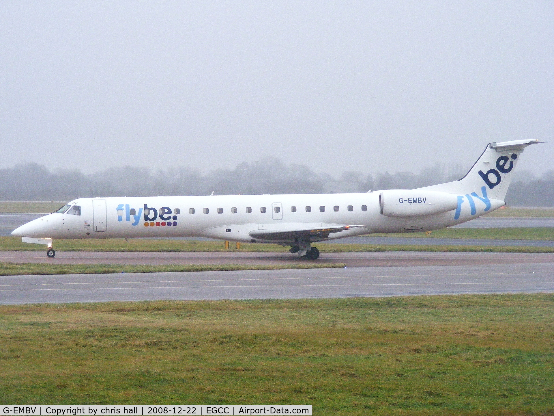 G-EMBV, 2001 Embraer EMB-145EU (ERJ-145EU) C/N 145482, flybe