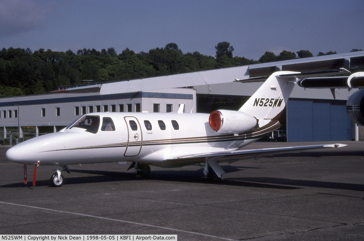 N525WM, 1997 Cessna 525 Citation Jet C/N 525-0213, KBFI