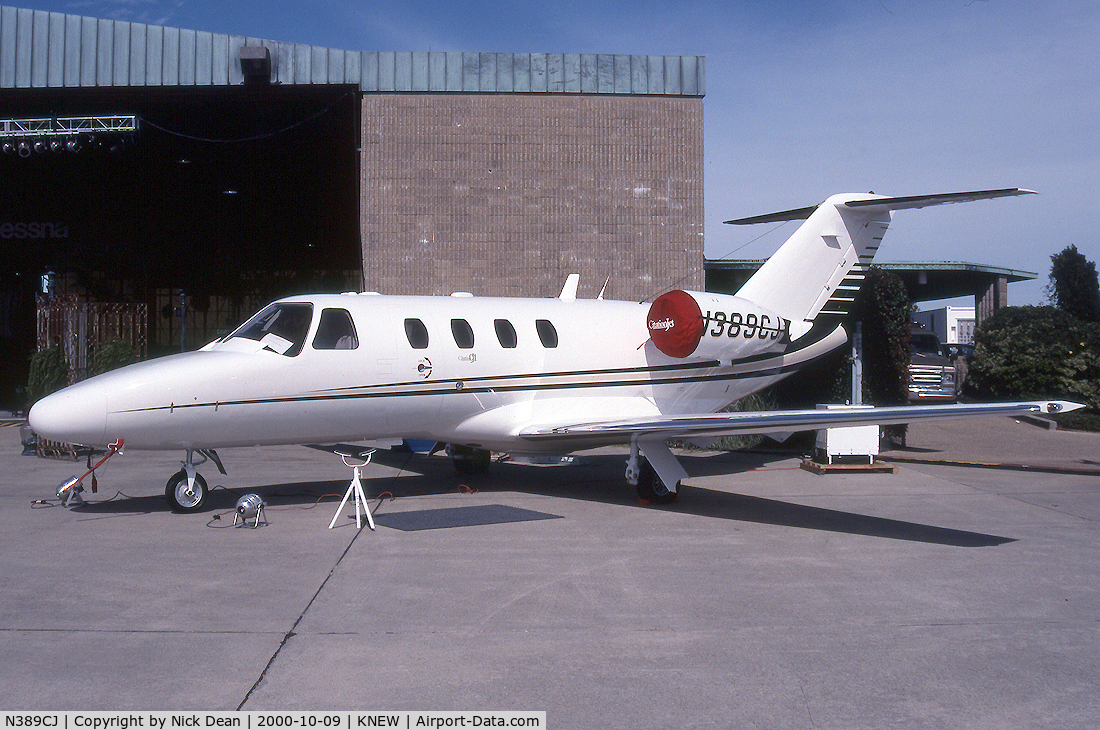 N389CJ, 2000 Cessna 525 CitationJet CJ1 C/N 525-0389, KNEW