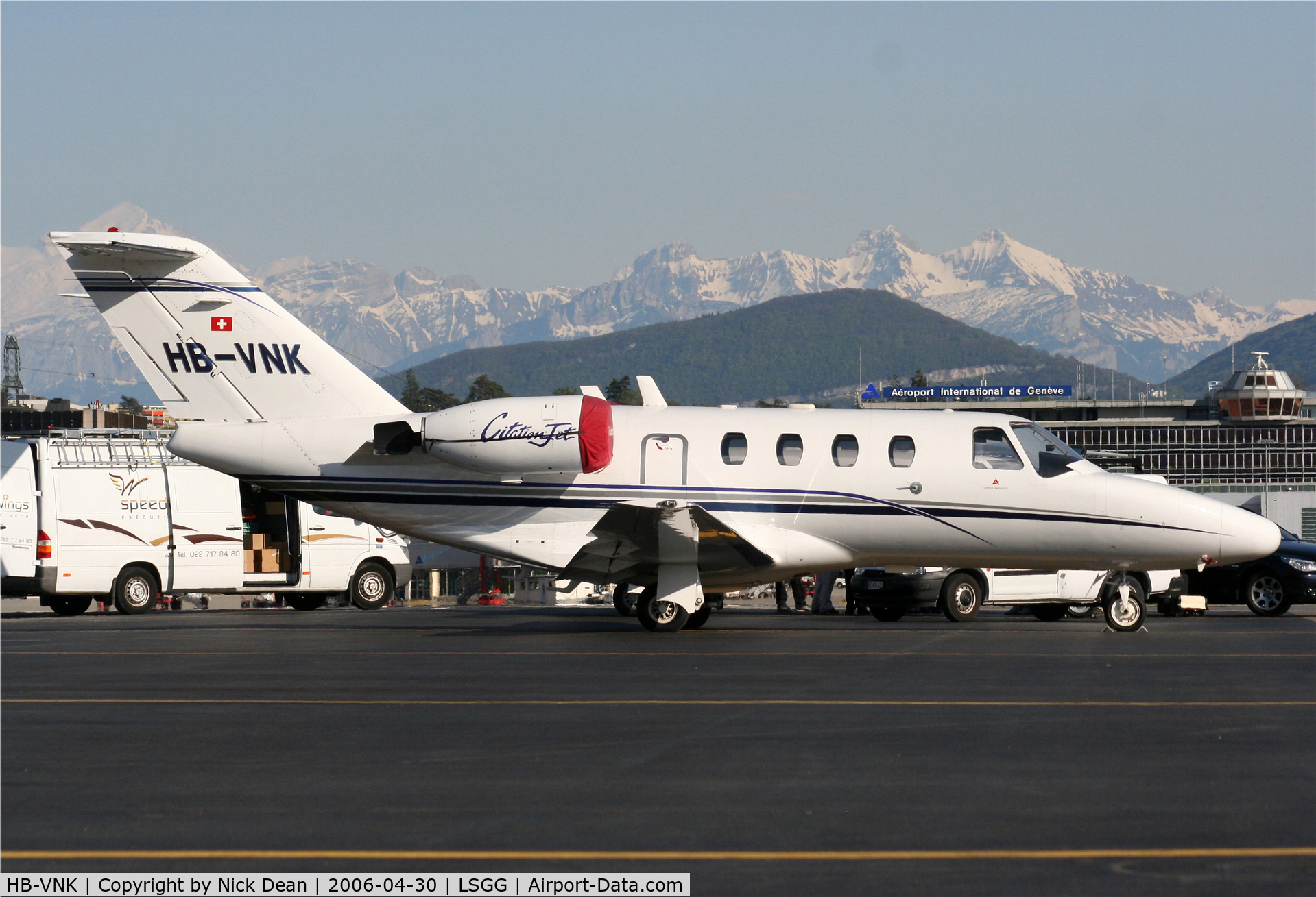 HB-VNK, 1998 Cessna 525 CitationJet C/N 525-0271, LSGG