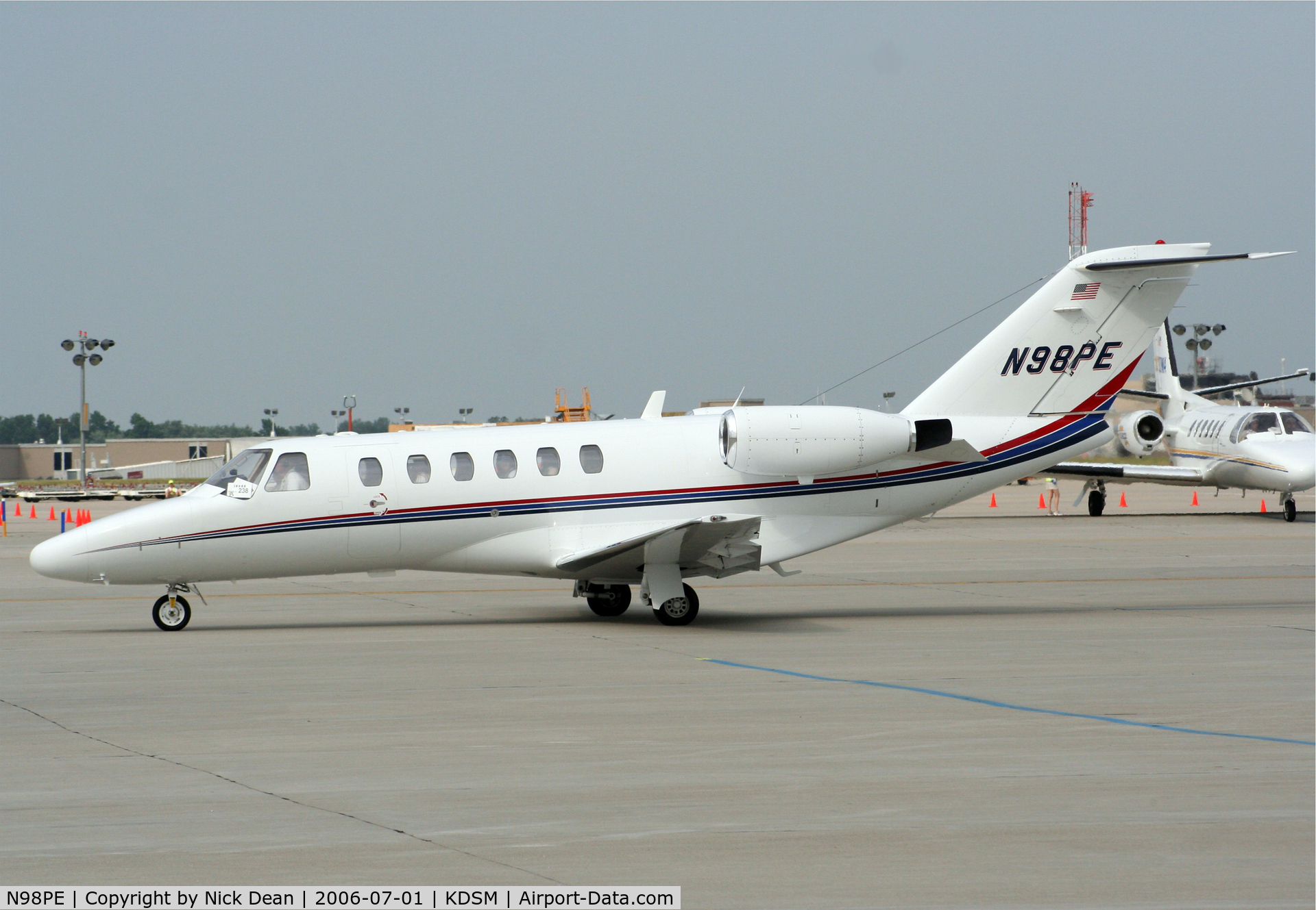 N98PE, 2002 Cessna 525A  CitationJet CJ2 C/N 525A-0093, KDSM