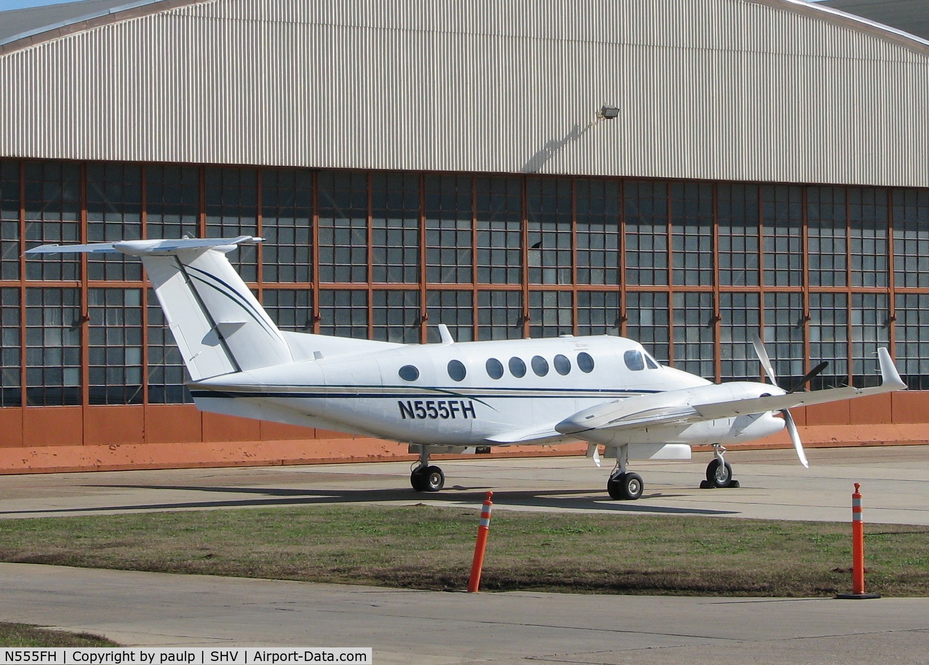 N555FH, 1990 Beech 300 C/N FA-213, Parked at the Shreveport Regional airport.