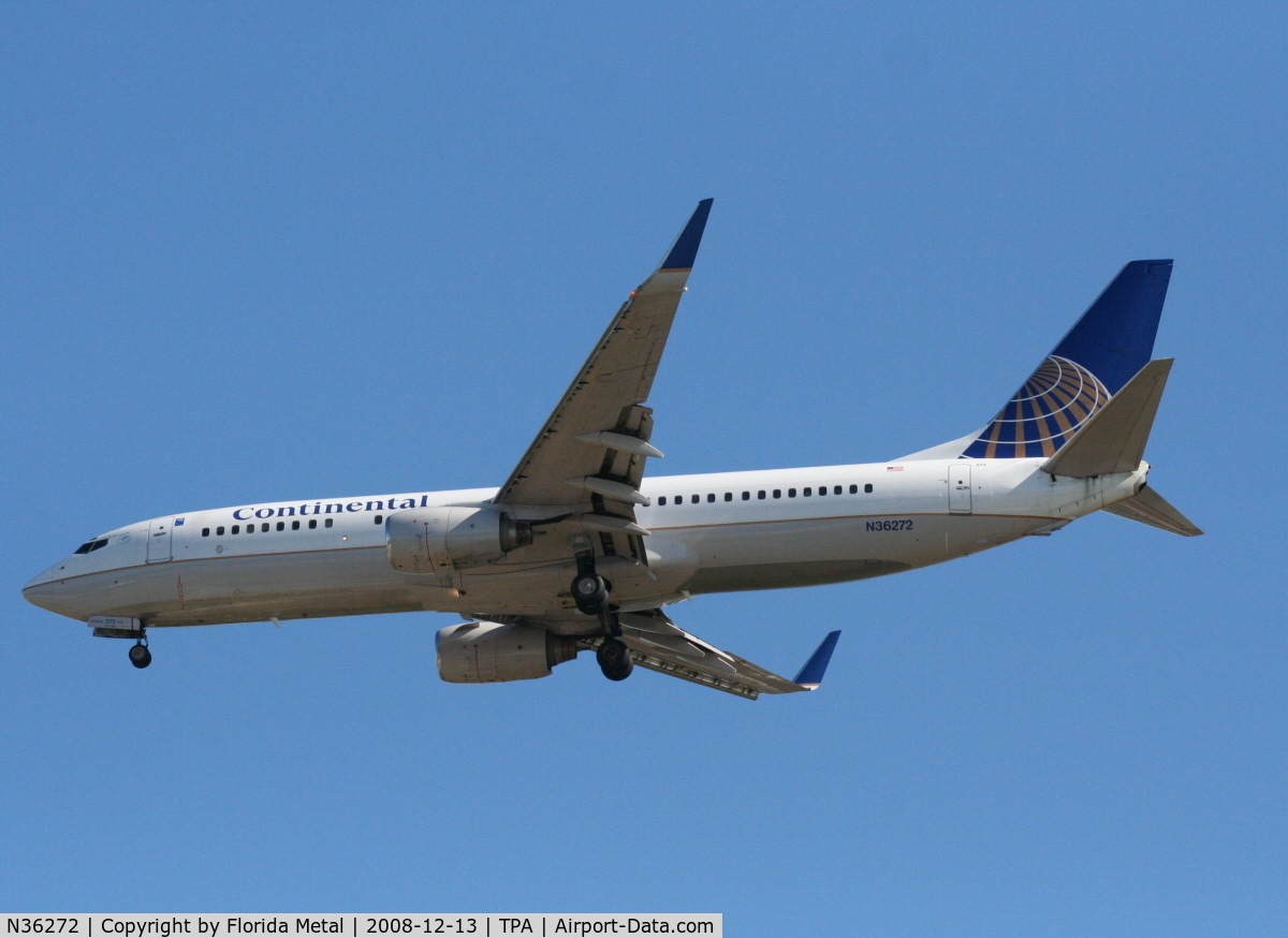 N36272, 2001 Boeing 737-824 C/N 31590, Continental 737-800