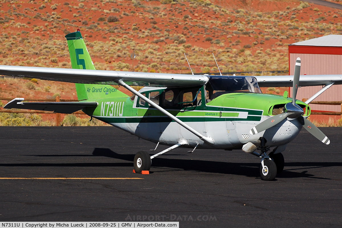 N7311U, 1977 Cessna T207A Turbo Stationair 7 C/N 20700395, At Monument Valley
