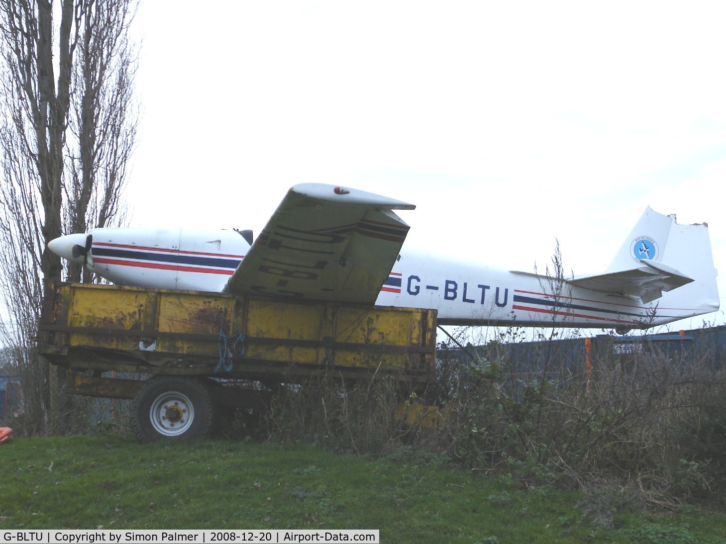 G-BLTU, 1985 Slingsby T-67M Firefly Mk2 C/N 2024, Slingsby T67 preserved at Chiltern Air Park entrance