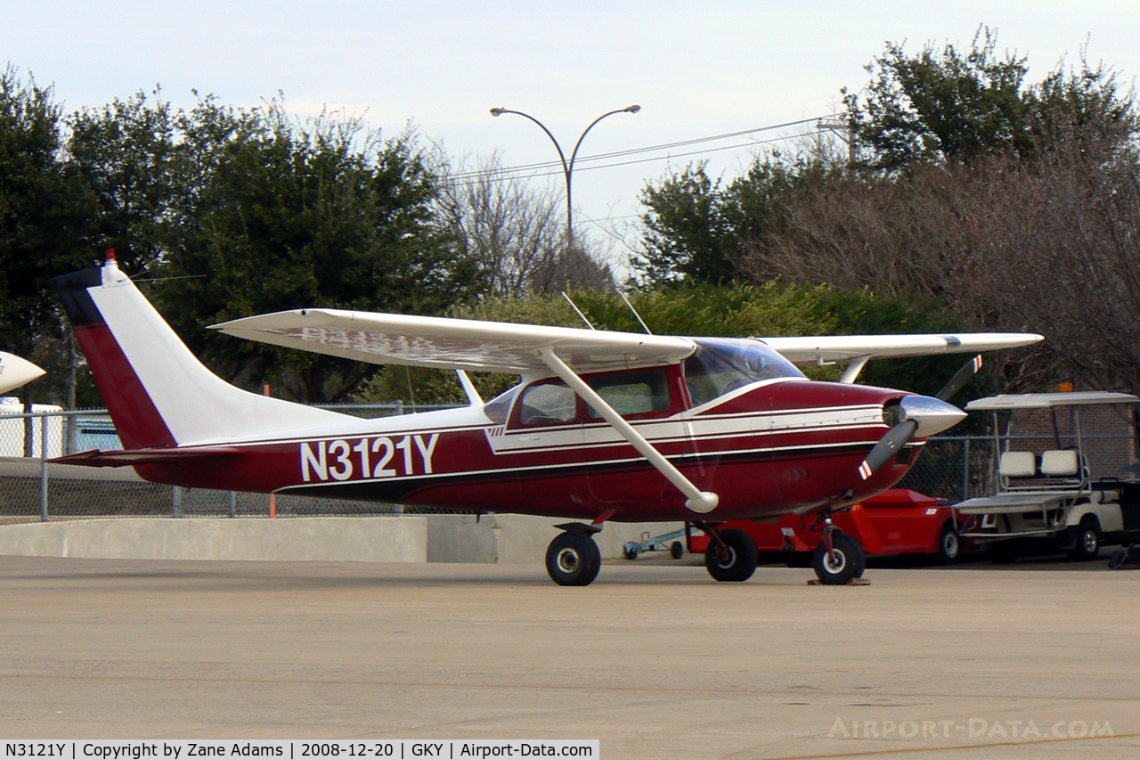 N3121Y, 1962 Cessna 182E Skylane C/N 18254121, At Arlington Municipal