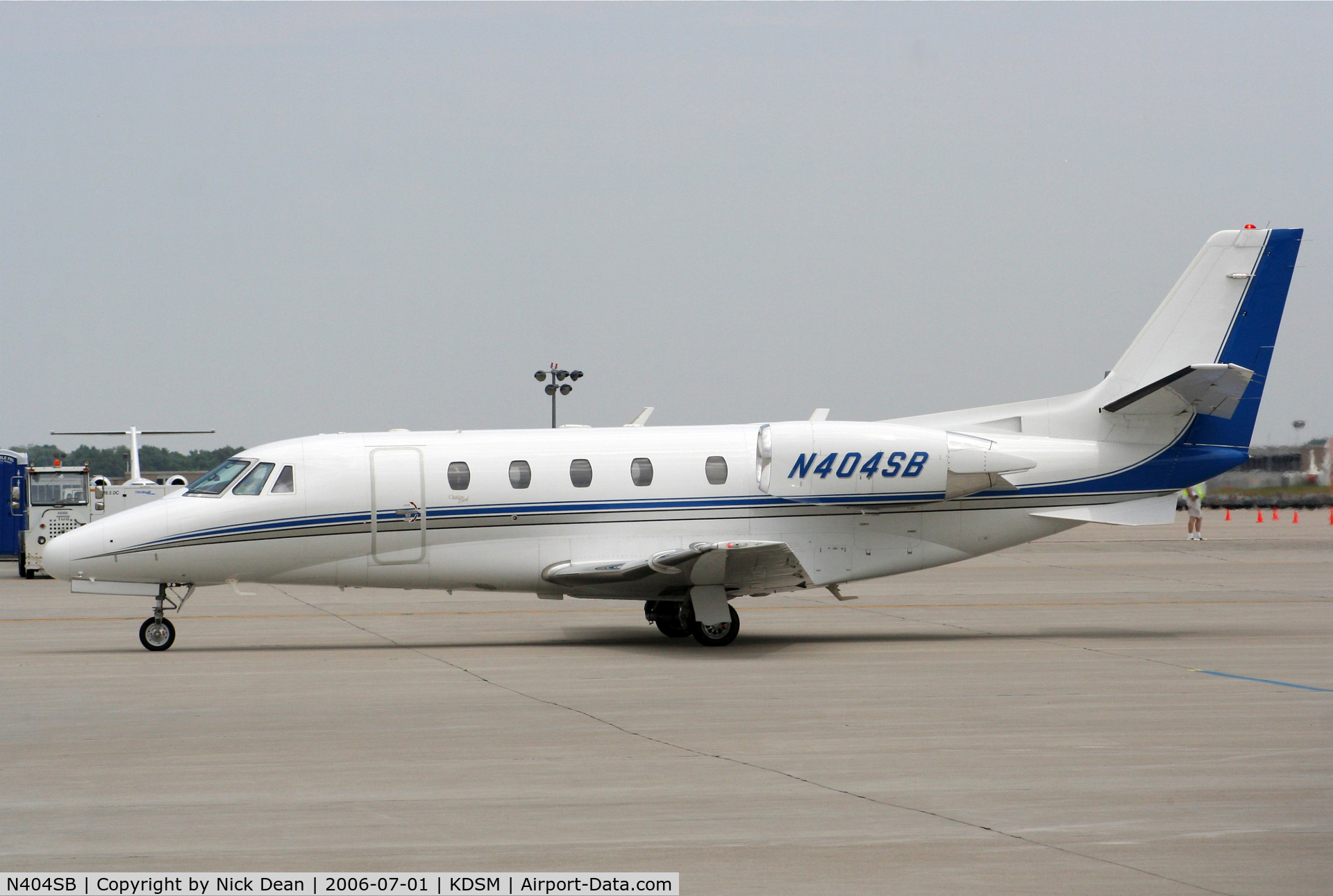 N404SB, 1999 Cessna 560 Citation Excel C/N 560-5069, KDSM