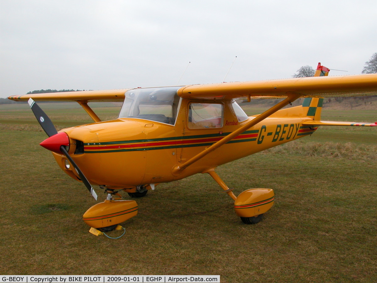 G-BEOY, 1972 Reims FRA150L Aerobat C/N 0150, HARD TO MISS THIS 150 NEW YEARS DAY FLY-IN