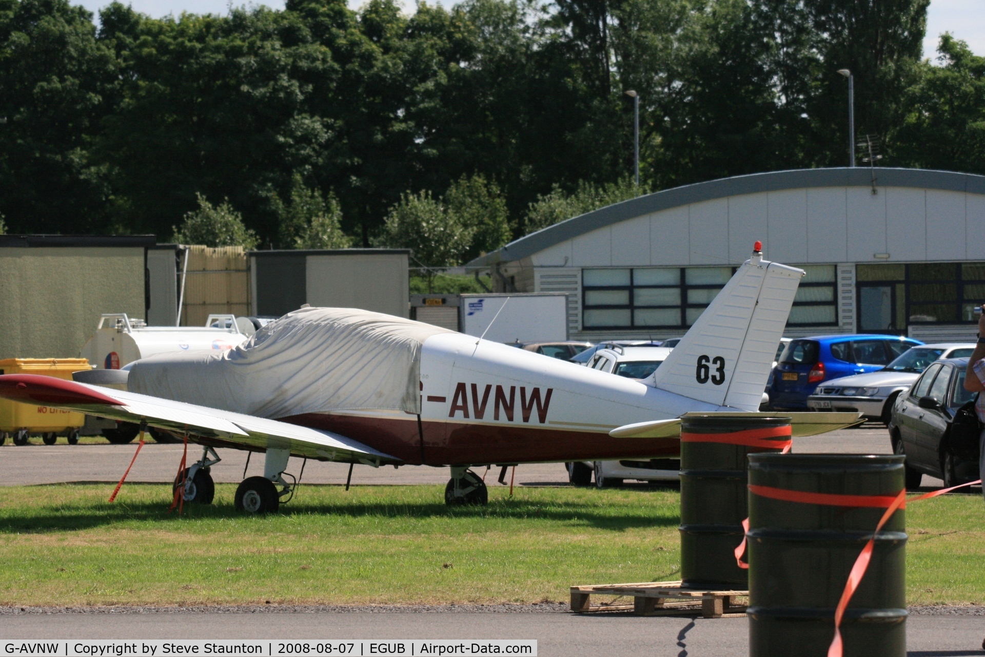 G-AVNW, 1967 Piper PA-28-180 Cherokee C/N 28-4210, RAF Benson Families Day, RAF Benson, Oxfordshire, England - August 2008