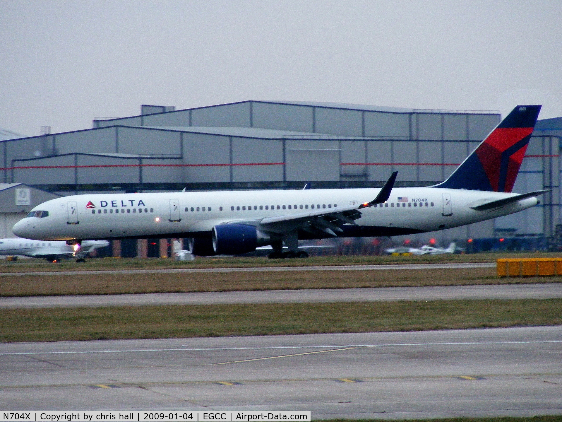 N704X, 1997 Boeing 757-2Q8 C/N 28163, Delta