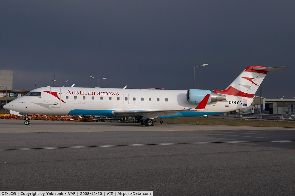 OE-LCG, 1996 Canadair CRJ-200LR (CL-600-2B19) C/N 7103, Austrian Arrows Regionaljet