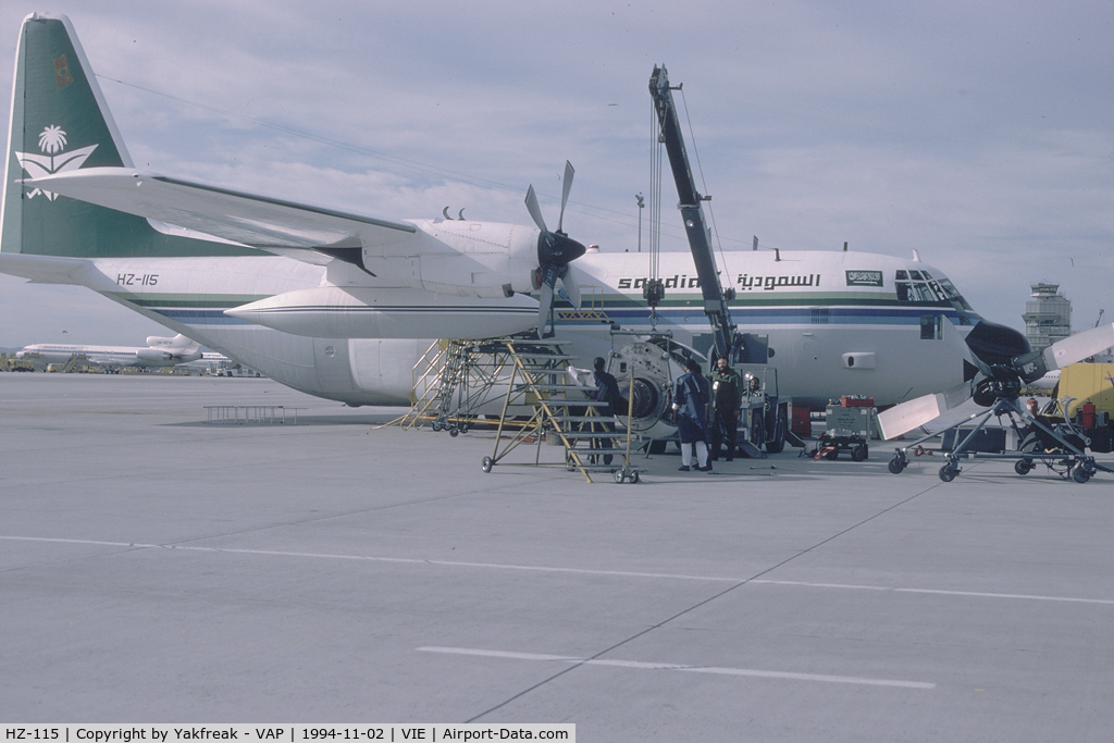 HZ-115, Lockheed VC-130H Hercules C/N 382-4845, Saudia C130