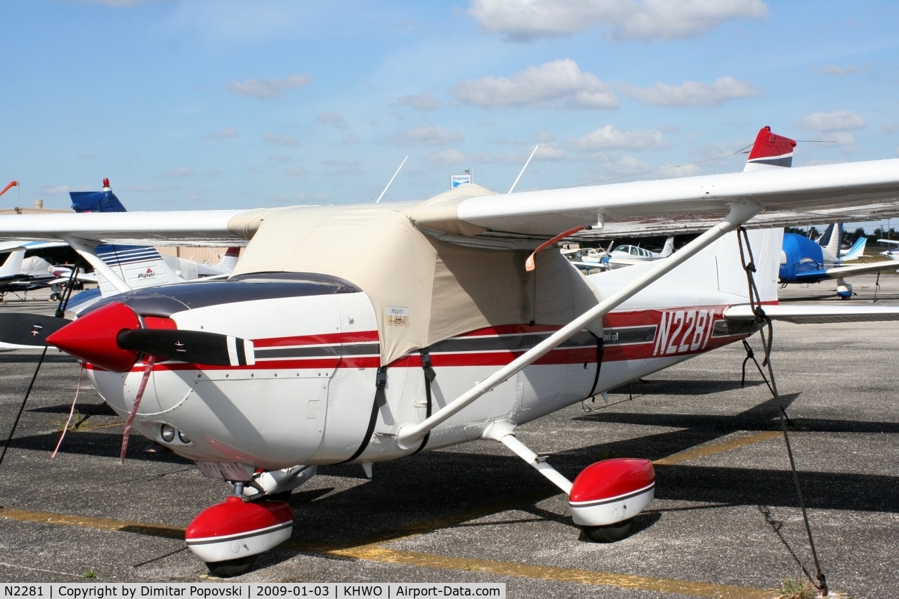 N2281, 1979 Cessna R172K Hawk XP C/N R1723129, /