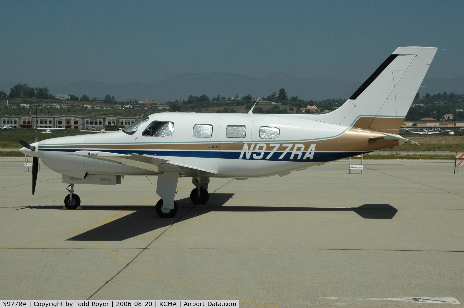 N977RA, 1985 Piper PA-46-310P Malibu C/N 46-8508100, Camarillo Airshow 2006