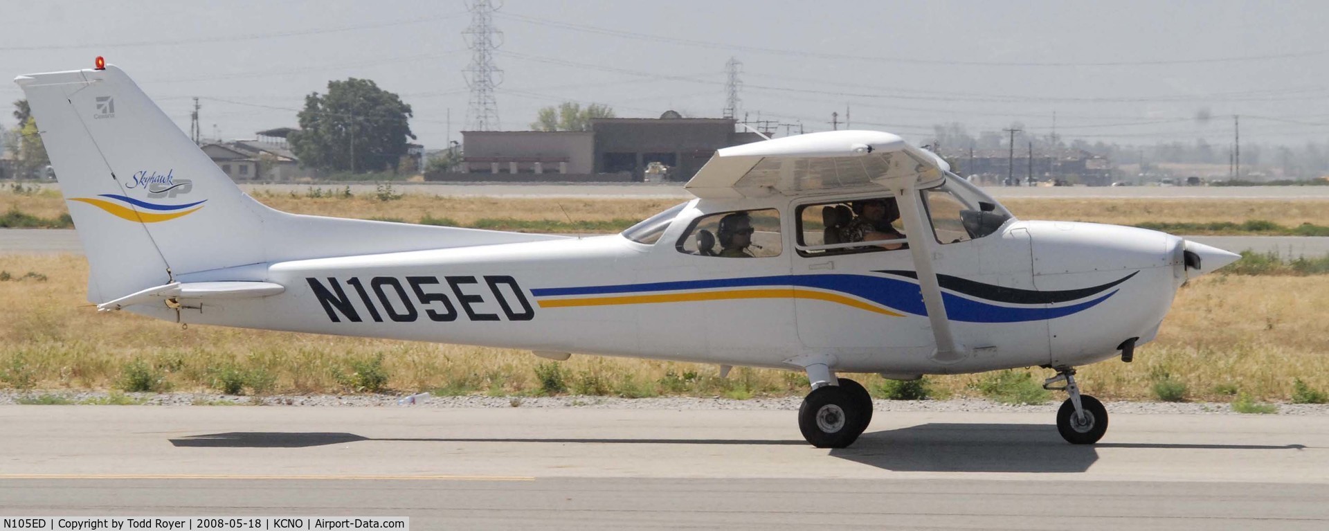 N105ED, 2000 Cessna 172S Skyhawk SP C/N 172S-8485, Chino Airshow 2008