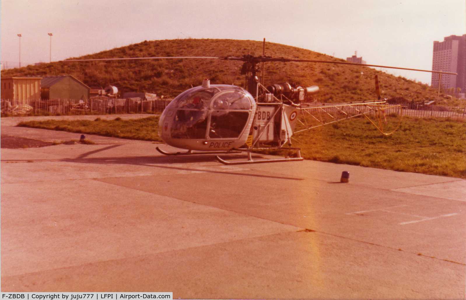 F-ZBDB, Sud Aviation SA-318C Alouette II C/N 1988, at Issy-les-Moulineaux