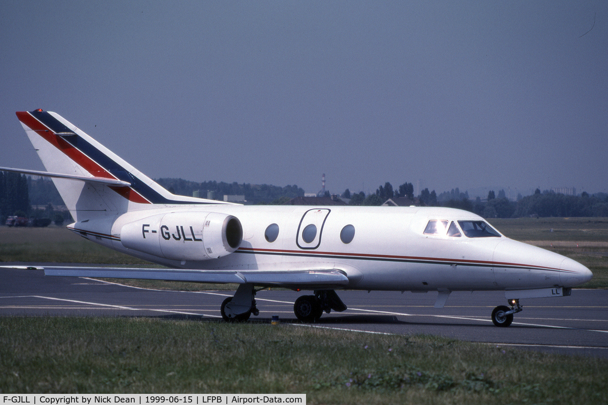 F-GJLL, 1974 Dassault Falcon 10 C/N 22, LFPB
