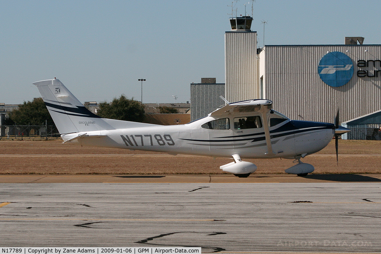 N17789, 2005 Cessna T182T Turbo Skylane C/N T18208427, At Grand Prairie Municipal