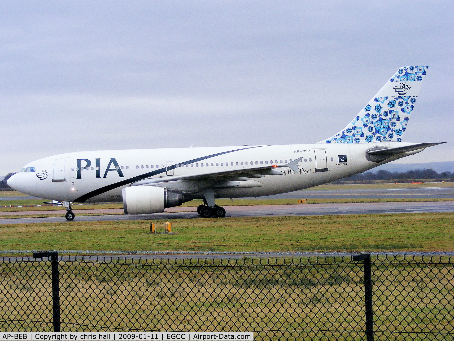 AP-BEB, 1991 Airbus A310-308 C/N 587, PIA