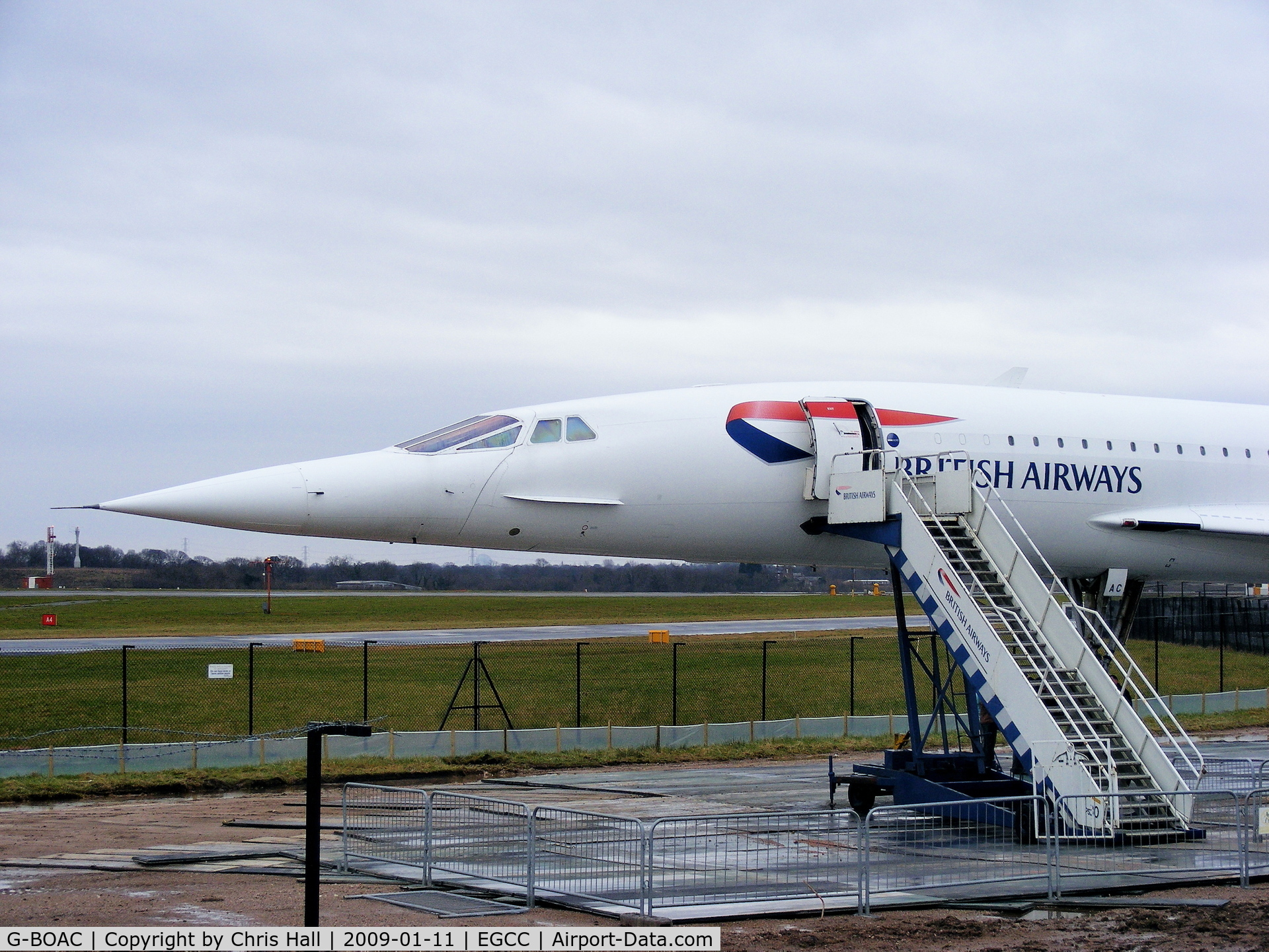 G-BOAC, 1975 Aerospatiale-BAC Concorde 1-102 C/N 100-004, Nose of Concorde