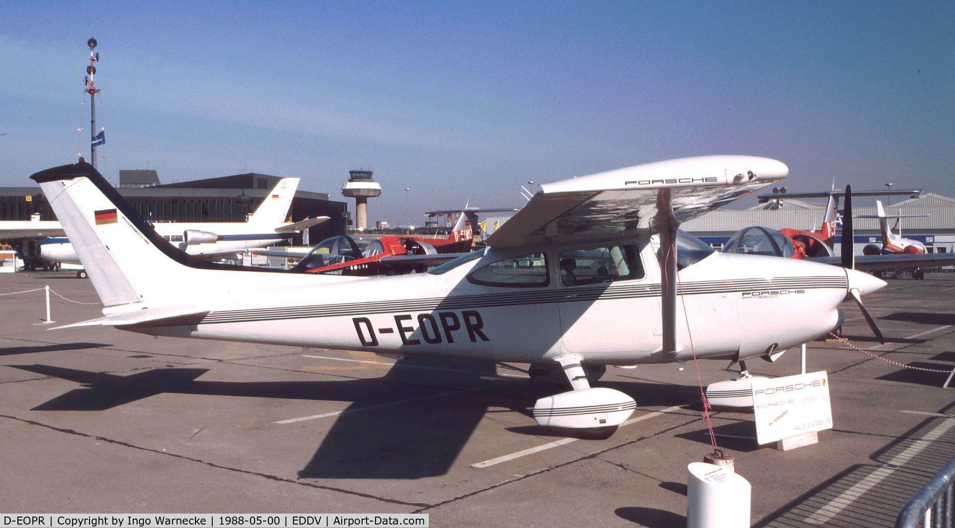 D-EOPR, Cessna 182Q Skylane C/N 18266605, Cessna 182Q Skylane with Porsche PFM 3200 Engine at the ILA 1988, Hannover