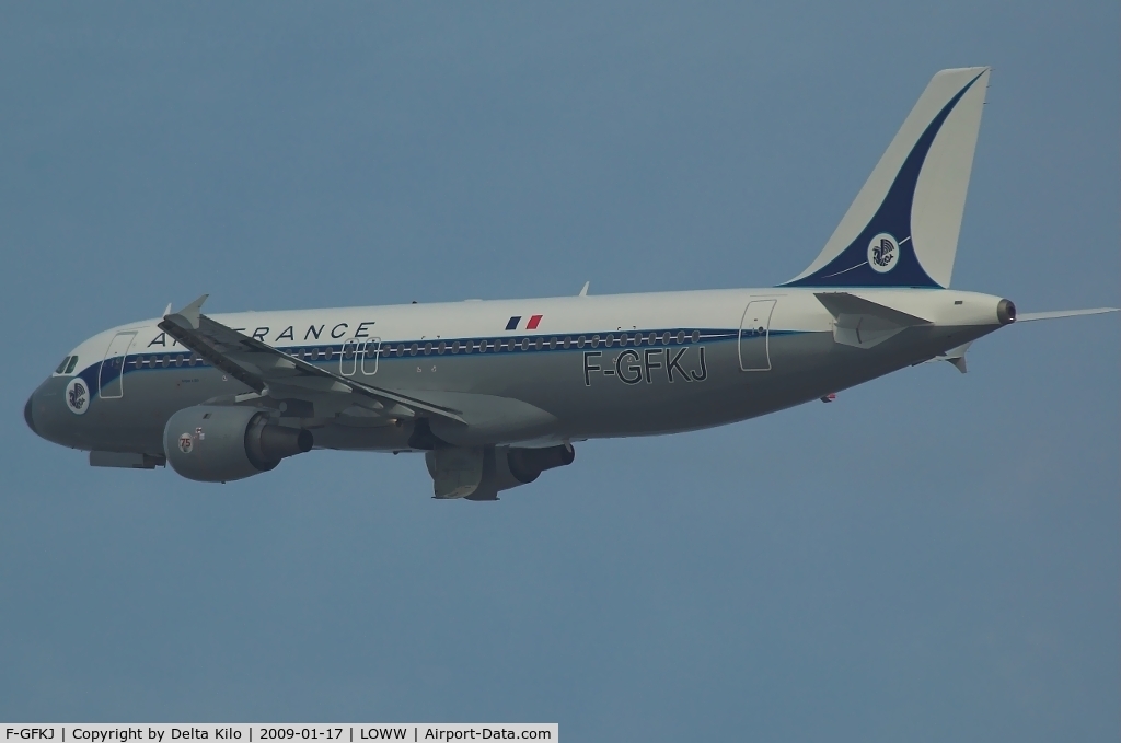 F-GFKJ, 1989 Airbus A320-211 C/N 0063, First visit in VIE, celebrates the 75th anniversary of Air France.