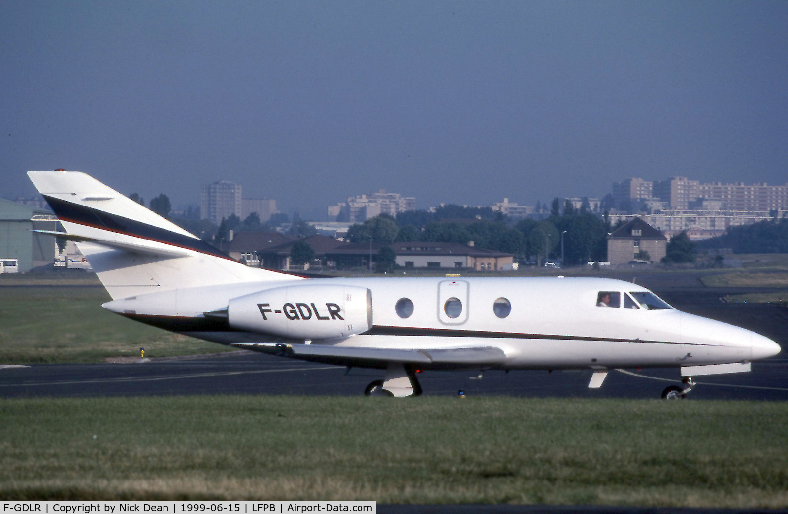F-GDLR, Dassault Falcon 10 C/N 121, LFPB Paris Le Bourget