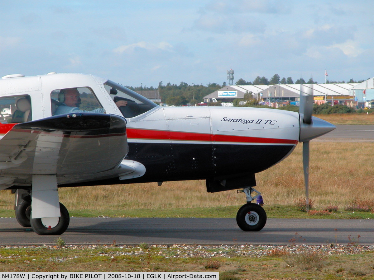 N4178W, 2000 Piper PA-32R-301T Turbo Saratoga C/N 3257178, TAXYING TO HOLD FOR RWY 25