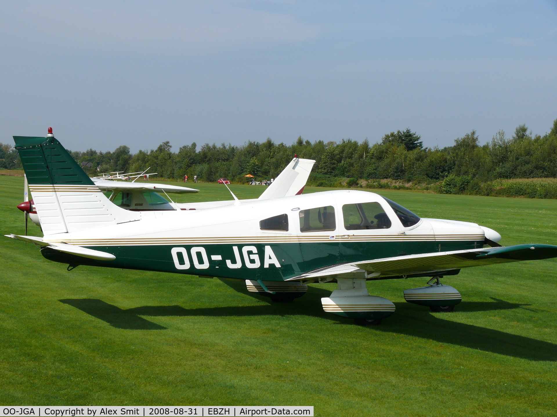 OO-JGA, Piper PA-28-181 C/N 288090313, Piper Pa28-181 Archer II OO-JGA