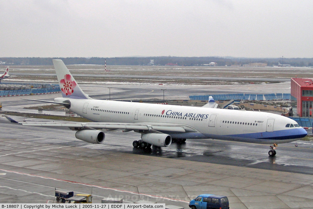 B-18807, 2003 Airbus A340-313 C/N 541, At Frankfurt