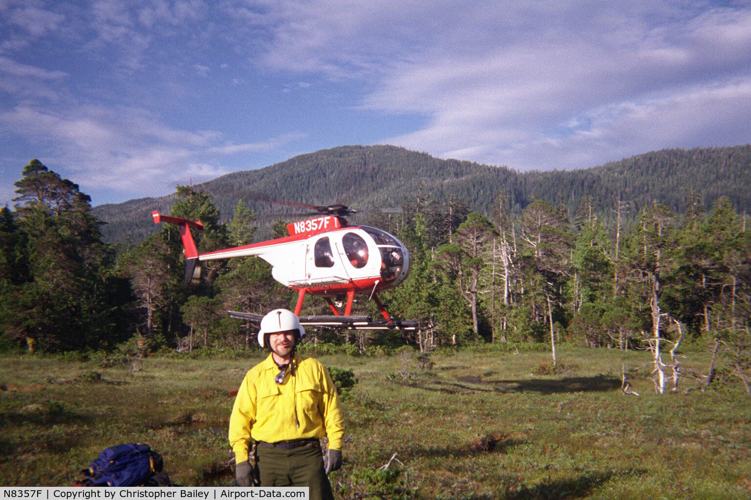 N8357F, Hughes 369D C/N 170069D, Picking up Survey Crew Summer 2000