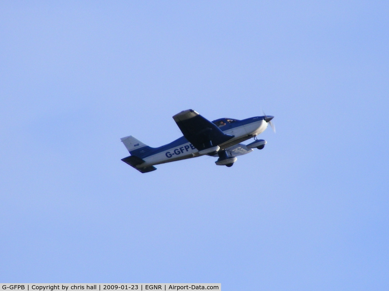 G-GFPB, 2000 Piper PA-28-181 Cherokee Archer III C/N 28-43409, departing from Hawarden