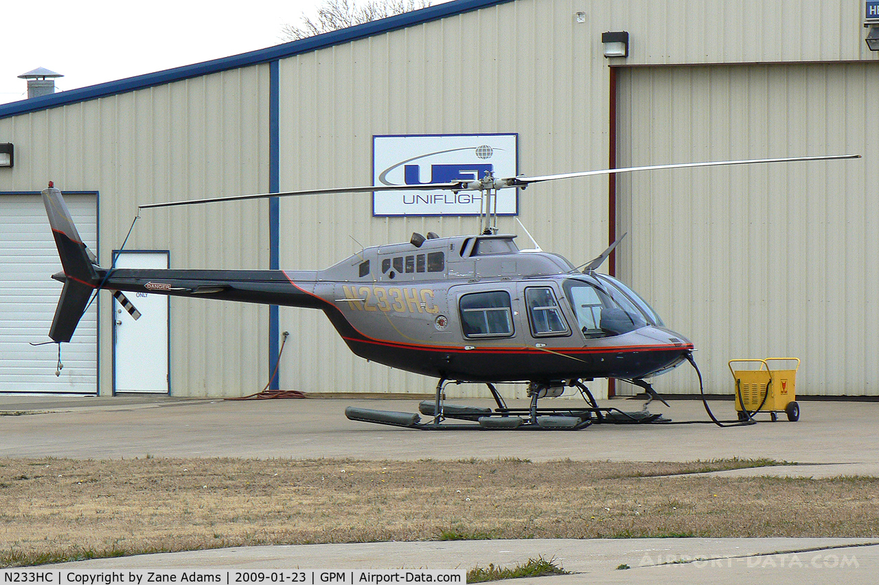 N233HC, 2000 Bell 206B JetRanger III C/N 4533, At Grand Prairie Municipal