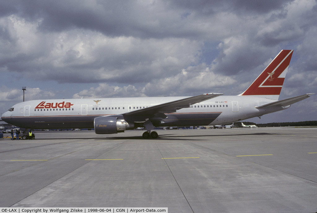OE-LAX, 1992 Boeing 767-3Z9/ER C/N 27095, visitor