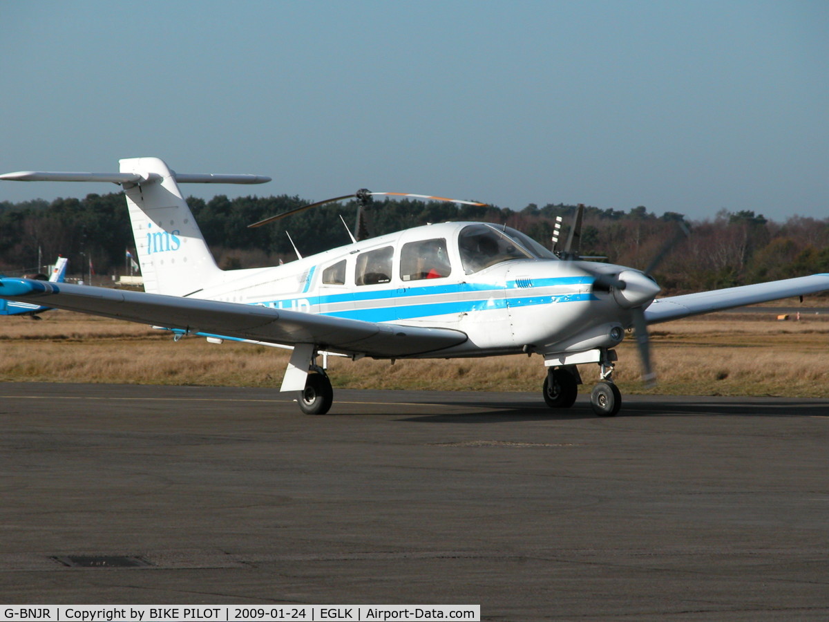 G-BNJR, 1980 Piper PA-28RT-201T Turbo Arrow IV Arrow IV C/N 28R-8031104, RESIDENT TURBO ARROW TAXYING TO THE RUN UP AREA