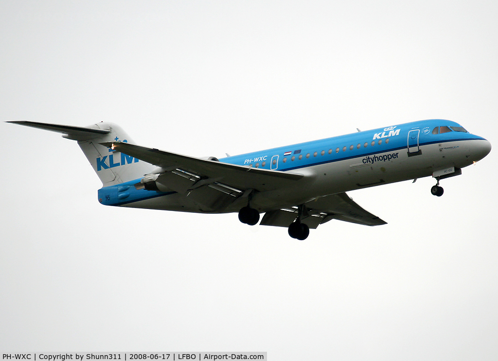 PH-WXC, 1996 Fokker 70 (F-28-0070) C/N 11574, Landing rwy 14R