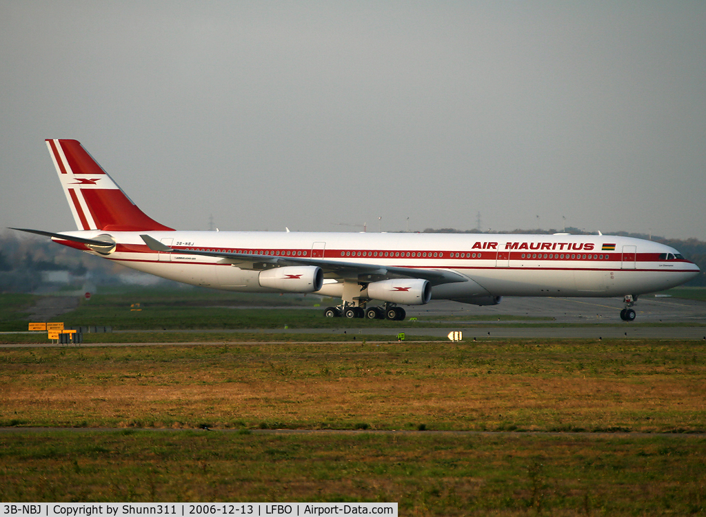 3B-NBJ, 2006 Airbus A340-313E C/N 800, Made an engine ground test with custome before delivery by Airbus
