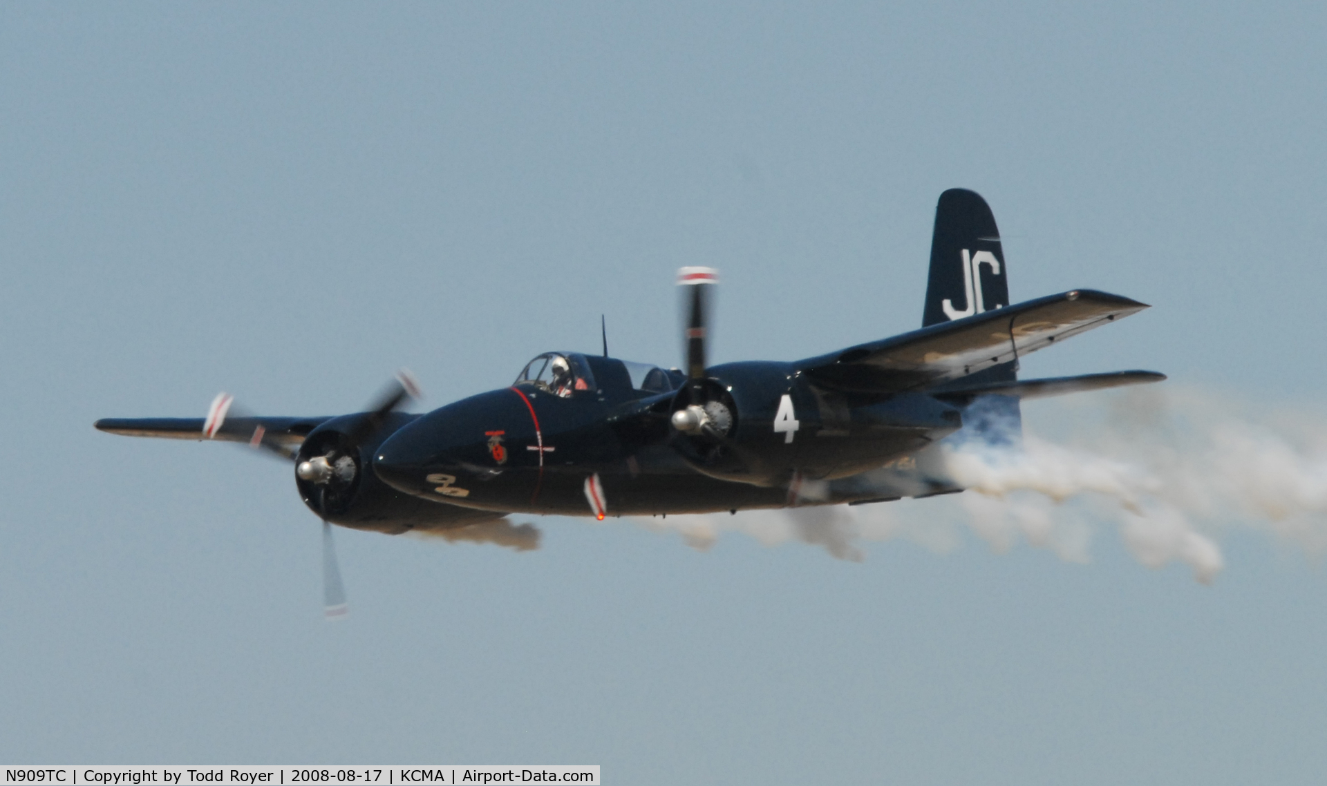 N909TC, 1945 Grumman F7F-3P Tigercat C/N 80425, Camarillo Airshow 2008